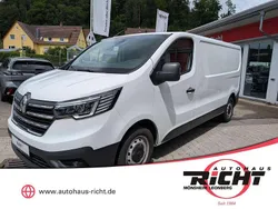 Gletscherweiss Gebraucht 2022 Renault Trafic Van | 21.430 € (Guter Preis)