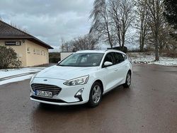 Weiß Gebraucht 2019 Ford Focus Cool & Connect Kombi | 12.500 € (Fairer Preis)