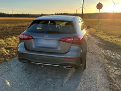 Grau Gebraucht 2019 Mercedes A200 AMG line Kombi | 22.500 € (Fairer Preis)