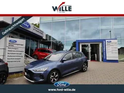 Blau Gebraucht 2024 Ford Focus Active Limousine | 24.990 € (Guter Preis)
