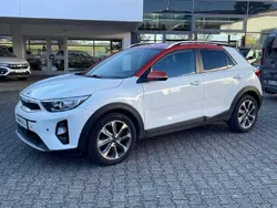 Orange Gebraucht 2018 Kia Stonic Spirit SUV | 12.940 € (Fairer Preis)