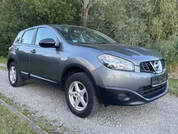 Grau Gebraucht 2012 Nissan Qashqai SUV | 4.990 € (Fairer Preis)