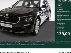 Blackmagic perleffekt met. blackmagic perleffekt met. Gebraucht 2024 Skoda Kamiq Selection SUV | 26.444 € (Teuer)