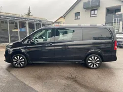 Schwarz Gebraucht 2021 Mercedes V220 Van / Kleinbus | 33.900 € (Fairer Preis)