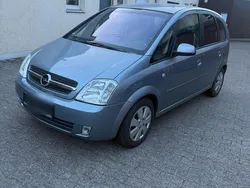 Silber Gebraucht 2004 Opel Meriva Van / Kleinbus | 1.250 € (Guter Preis)