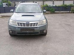 Grau Gebraucht 2012 Subaru Forester SUV | 2.200 € (Superpreis)