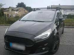 Schwarz Gebraucht 2017 Ford S-MAX Titanium Van / Kleinbus | 17.500 € (Teuer)