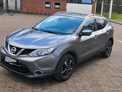 Grau Gebraucht 2015 Nissan Qashqai 360º SUV | 9.599 € (Guter Preis)