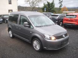 Grau Gebraucht 2014 VW Caddy Trendline Van / Kleinbus | 8.990 € (Etwas zu teuer)
