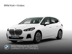 Weiß Gebraucht 2022 BMW 218 Active Tourer Performance Van / Kleinbus | 26.900 € (Etwas zu teuer)