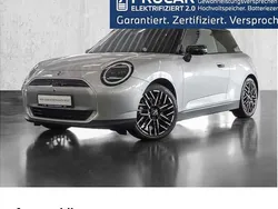 Grau Gebraucht 2024 Mini Cooper Favoured Kleinwagen | 29.290 € (Guter Preis)