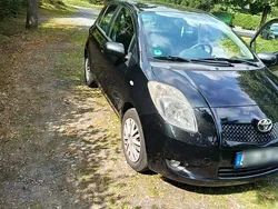 Schwarz Gebraucht 2007 Toyota Yaris Kleinwagen | 2.800 € (Fairer Preis)