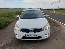 Weiß Gebraucht 2010 Kia Ceed Kombi | 4.500 € (Fairer Preis)