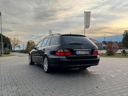 Schwarz Gebraucht 2006 Mercedes 220 Avantgarde Kombi | 5.900 €