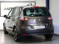 Braun Gebraucht 2014 Renault Scénic III Bose Edition Van / Kleinbus | 6.990 € (Fairer Preis)