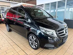 Schwarz Gebraucht 2017 Mercedes V220 Van / Kleinbus | 26.950 €