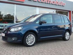 Blau Gebraucht 2014 VW Touran Cup Van / Kleinbus | 9.980 € (Etwas zu teuer)