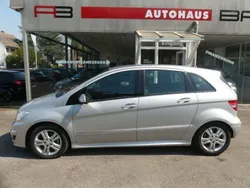 Silber Gebraucht 2008 Mercedes B180 Van / Kleinbus | 5.990 € (Teuer)