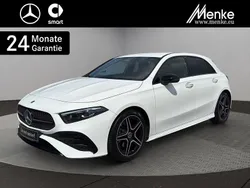 Weiß Gebraucht 2024 Mercedes A200 AMG Limousine | 34.980 € (Etwas zu teuer)