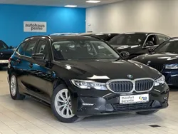 Schwarz Gebraucht 2022 BMW 318 Advantage Limousine | 19.979 € (Guter Preis)