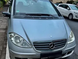 Grau Gebraucht 2006 Mercedes A160 Limousine | 700 € (Etwas zu teuer)