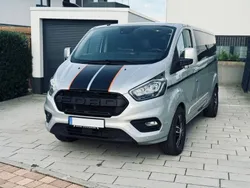 Silber Gebraucht 2018 Ford Tourneo Titanium Van / Kleinbus | 21.000 € (Fairer Preis)