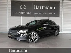 Schwarz Gebraucht 2024 Mercedes E220 Avantgarde Limousine | 47.850 € (Fairer Preis)
