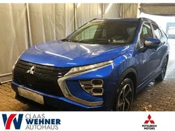 P) (blau Gebraucht 2022 Mitsubishi Eclipse Cross Plus SUV | 27.900 € (Etwas zu teuer)