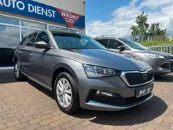 Graphite grey Gebraucht 2024 Skoda Scala Kleinwagen | 20.970 € (Guter Preis)