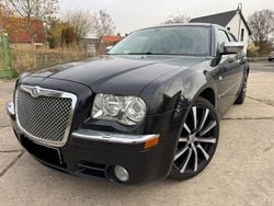 Schwarz Gebraucht 2007 Chrysler 300C Touring Kombi | 6.980 € (Teuer)