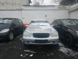 Silber Gebraucht 2002 Mercedes C180 Elegance Limousine | 2.000 € (Guter Preis)
