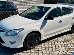 Weiß Gebraucht 2012 Hyundai i30 Sport Limousine | 4.700 € (Guter Preis)