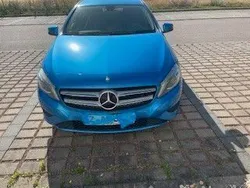 Blau Gebraucht 2015 Mercedes A200 StreetStyle Limousine | 16.999 € (Teuer)
