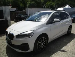 Weiß Gebraucht 2018 BMW 216 Active Tourer Van / Kleinbus | 9.800 € (Guter Preis)