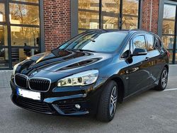Schwarz Gebraucht 2017 BMW 218 Active Tourer Sport Line Van / Kleinbus | 13.000 € (Guter Preis)