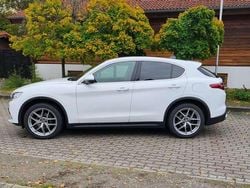 Bianco alfa Gebraucht 2017 Alfa Romeo Stelvio SUV | 20.990 € (Fairer Preis)