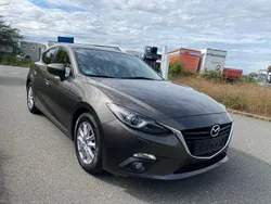 Grau Gebraucht 2014 Mazda 3 Center-Line Limousine | 5.250 € (Etwas zu teuer)