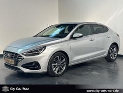 Silber Gebraucht 2020 Hyundai i30 Kombi | 16.299 € (Guter Preis)