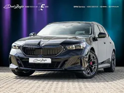 Saphirschwarzmetallic Gebraucht 2025 BMW 540 M Sport Kombi | 74.990 € (Guter Preis)