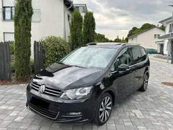 Schwarz Gebraucht 2017 VW Sharan Highline Van / Kleinbus | 22.900 € (Superpreis)