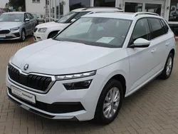 Weiß Gebraucht 2020 Skoda Kamiq Style SUV | 15.990 € (Fairer Preis)