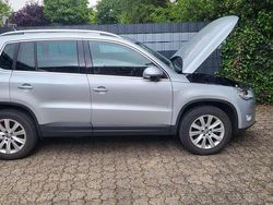Silber Gebraucht 2008 VW Tiguan Trendline SUV | 6.500 € (Etwas zu teuer)
