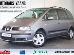 Grau Gebraucht 2008 Seat Alhambra Vigo Van / Kleinbus | 5.489 € (Teuer)