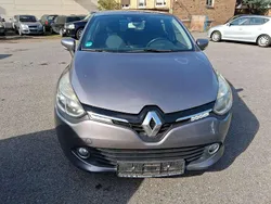 Grau Gebraucht 2013 Renault Clio IV Limousine | 3.990 € (Fairer Preis)