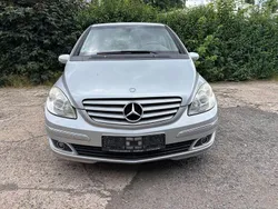 Silber Gebraucht 2005 Mercedes B170 Van / Kleinbus | 3.698 € (Guter Preis)