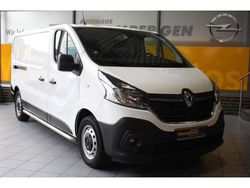 Weiß Gebraucht 2021 Renault Trafic Komfort Van | 27.900 € (Teuer)