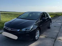 Schwarz Gebraucht 2016 Opel Astra Limousine | 7.900 € (Guter Preis)
