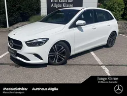 Weiß Gebraucht 2024 Mercedes B180 Progressive Van / Kleinbus | 29.840 € (Guter Preis)