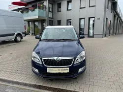 Blau Gebraucht 2011 Skoda Fabia Elegance Kleinwagen | 6.990 € (Teuer)