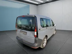 Grau Gebraucht 2024 VW Caddy Van / Kleinbus | 31.149 € (Fairer Preis)